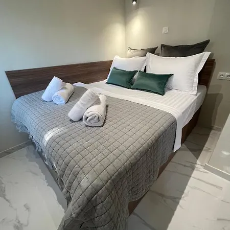 Maestrale 315° Apartments Неа-Миханиона Экстерьер фото